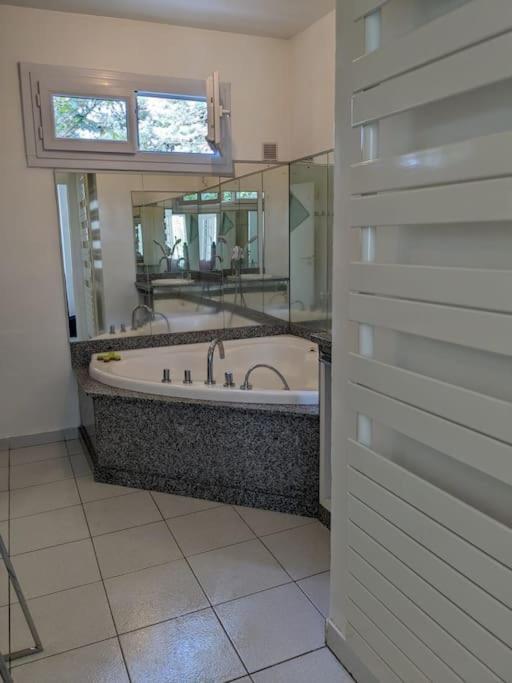 Maison Spacieuse Et Lumineuse 4 Personnes Lavilledieu  المظهر الخارجي الصورة